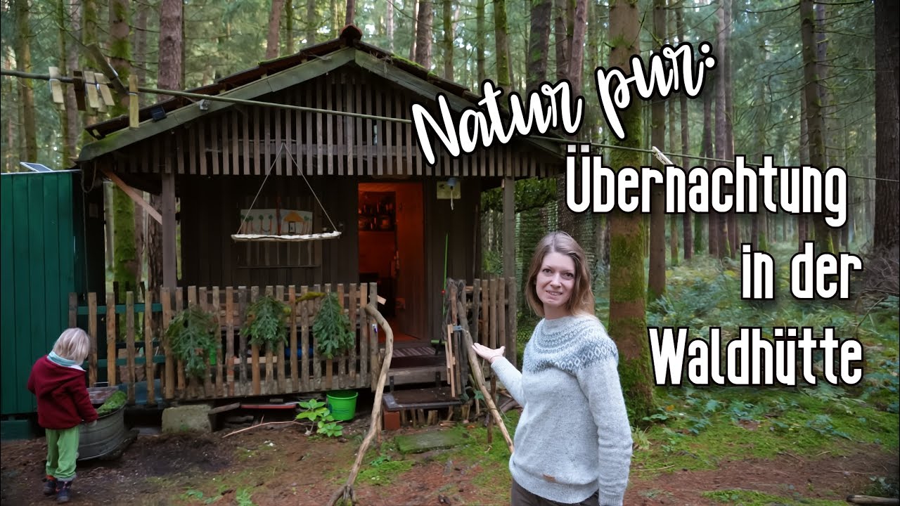 🌲🍄​Nacht in der Wildnis: Übernachtung in der Aussteiger Waldhütte 🦊​🏕️​