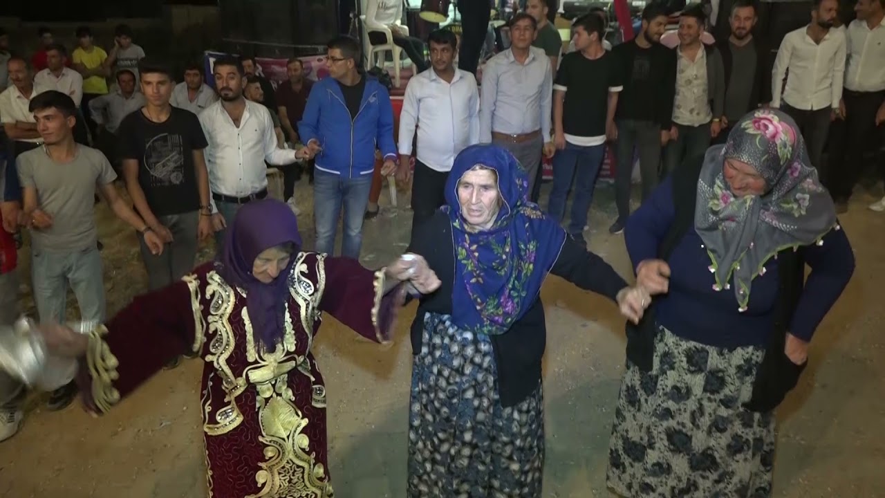 ARDILLI MUTLU  SARIKAYALI DURAN VE EKİBİ SARKAYA KÖYÜ LEYLA İLE ÜLKÜ KINA PART 5BEYZA KAMERA 0544177