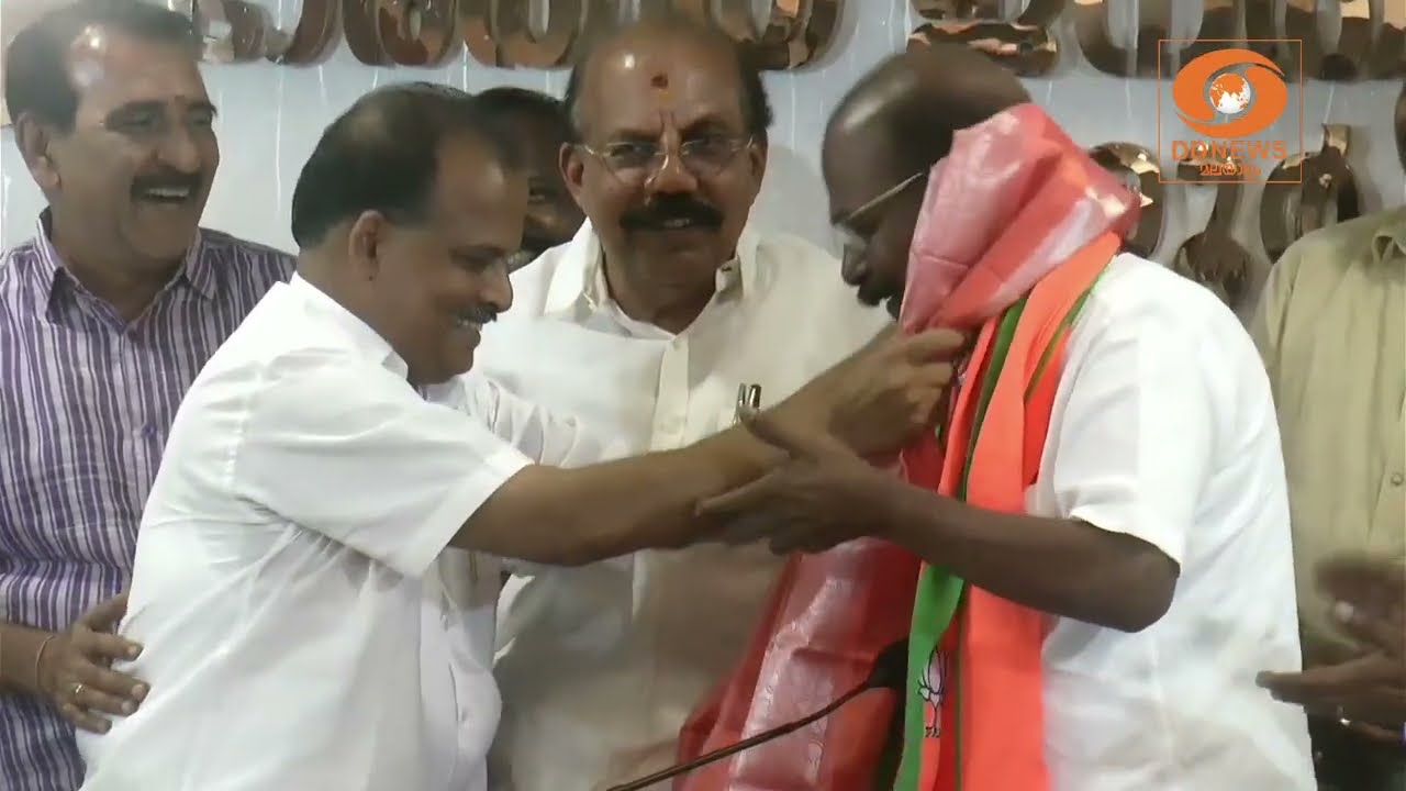 'BJP രാജ്യത്തെ പാവപ്പെട്ടവർക്ക് വേണ്ടി മുന്നോട്ട് പോകുന്ന പ്രസ്ഥാനം' | സി.സി മുകുന്ദൻ ബിജെപിയിൽ