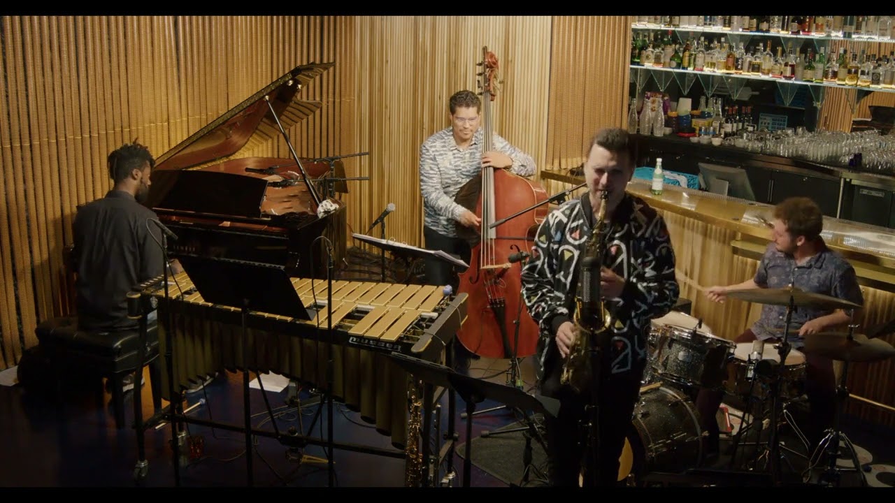 Sax Solo on Invitation | Tristan Cappel