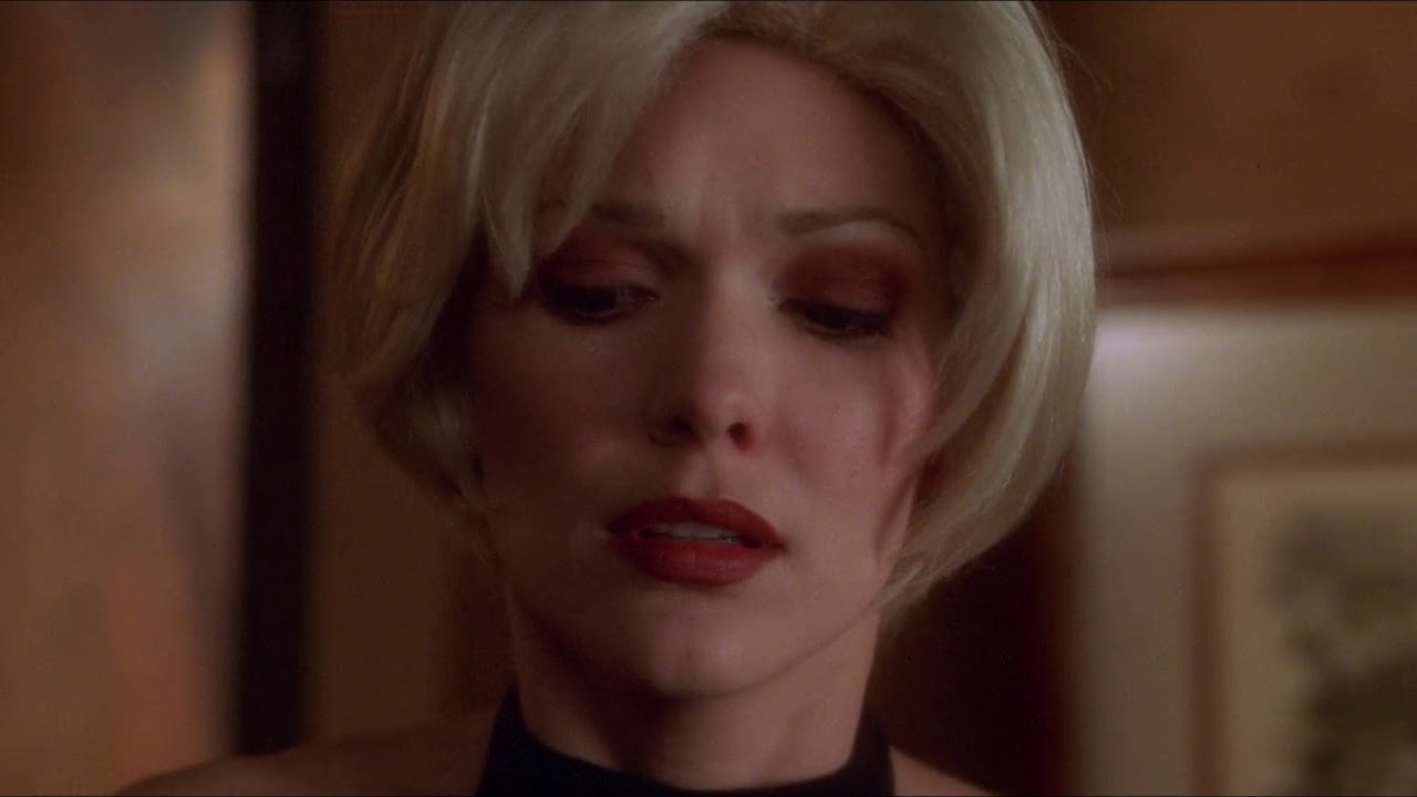 Mulholland Drive (2001) - Blue Box Scene