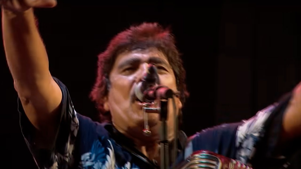 Celso Piña - Cumbia Sobre el Rio Suena (EN VIVO) ft. La Orquesta de Baja California