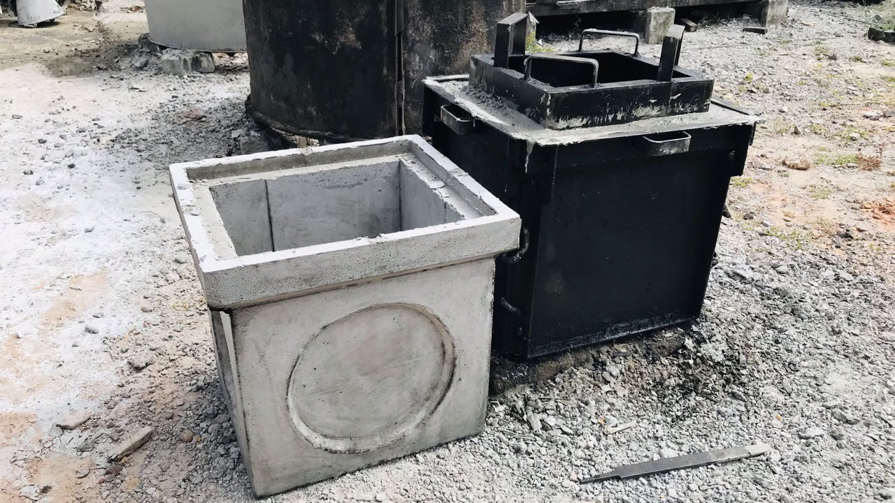 DIY Concrete Cement Craft Idea - How To Make Manhole For Home (Made With Mold)