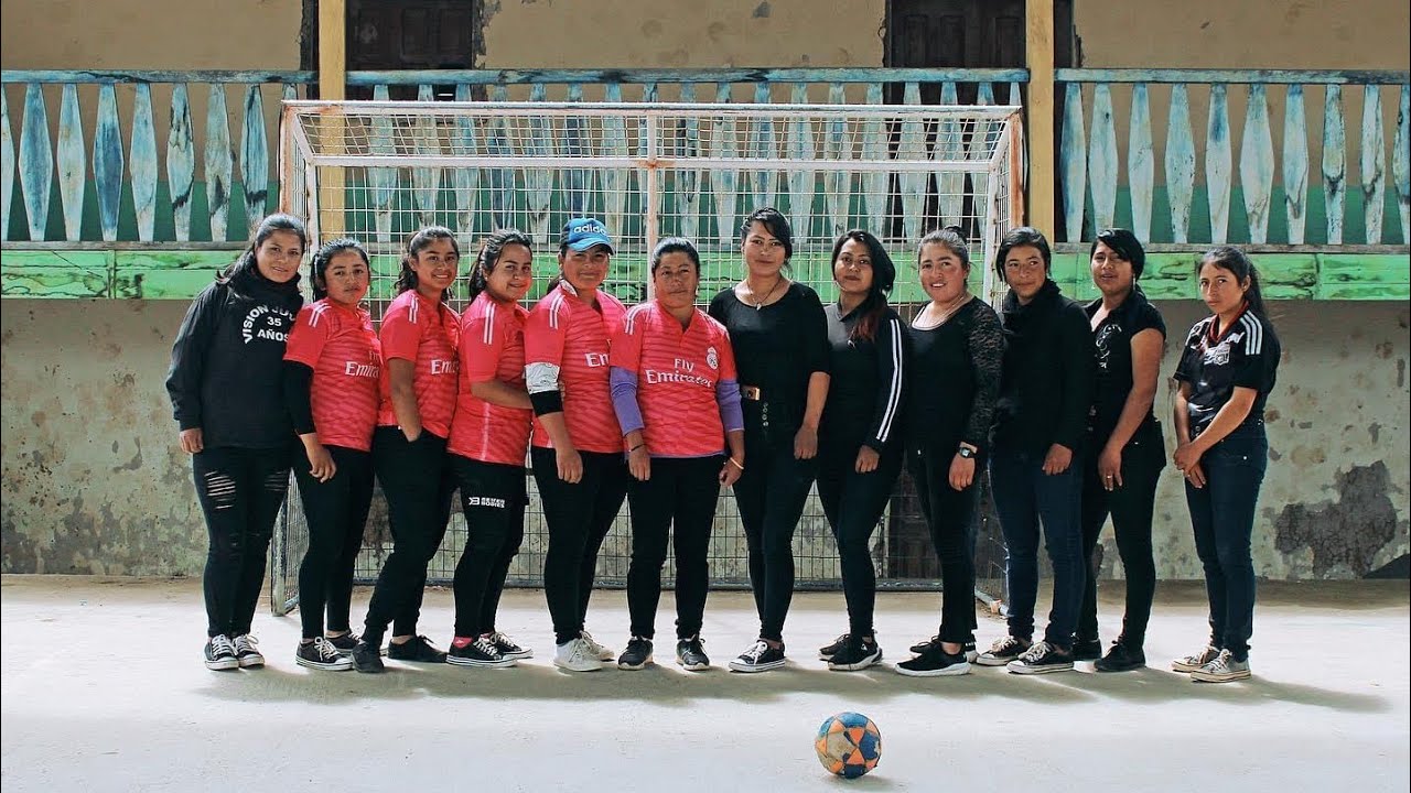 Documental Mujeres Rurales Ecuador  2022  Materia Prima - (Morasloma - Oña - Azuay - Ecuador)
