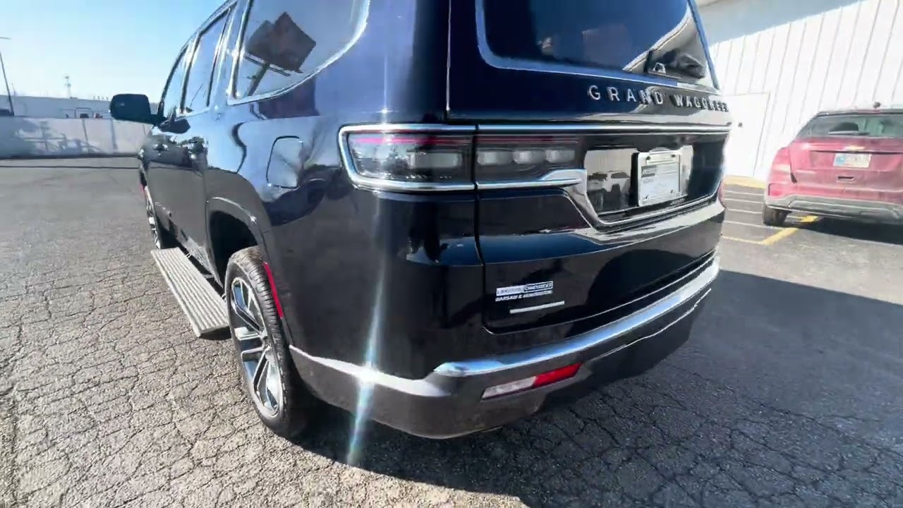 2022 Jeep Grand Wagoneer Series III