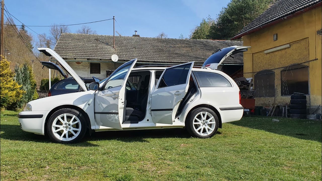 Před, před poslední Škoda Octavia 1 která sjela z pásu.