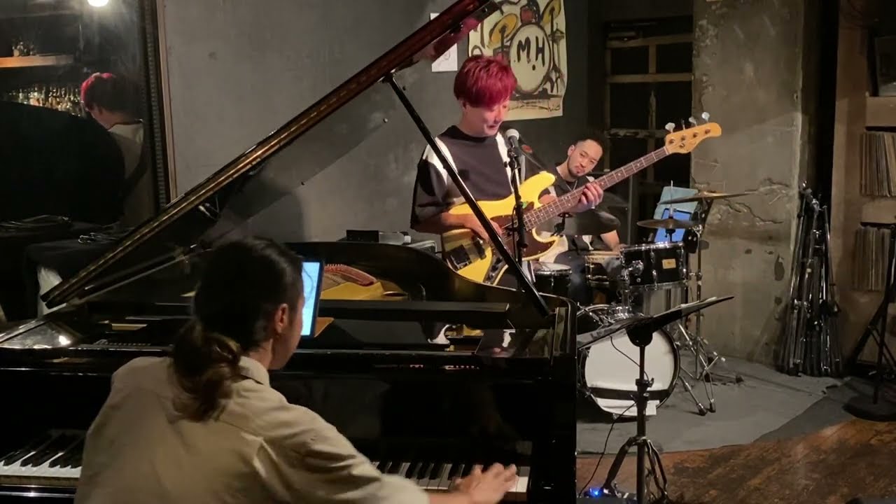 坂本竜太(B)･守 真人 (Dr)･斎藤 渉(Pf) / Cool Struttin'
