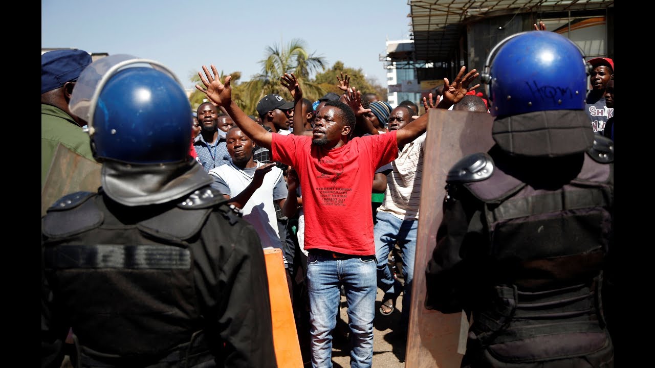 Deadly violence simmers in Zimbabwe over unresolved election