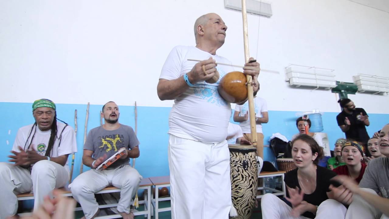 Grande Mestre Suassuna singing. CapoeiRussia 2016