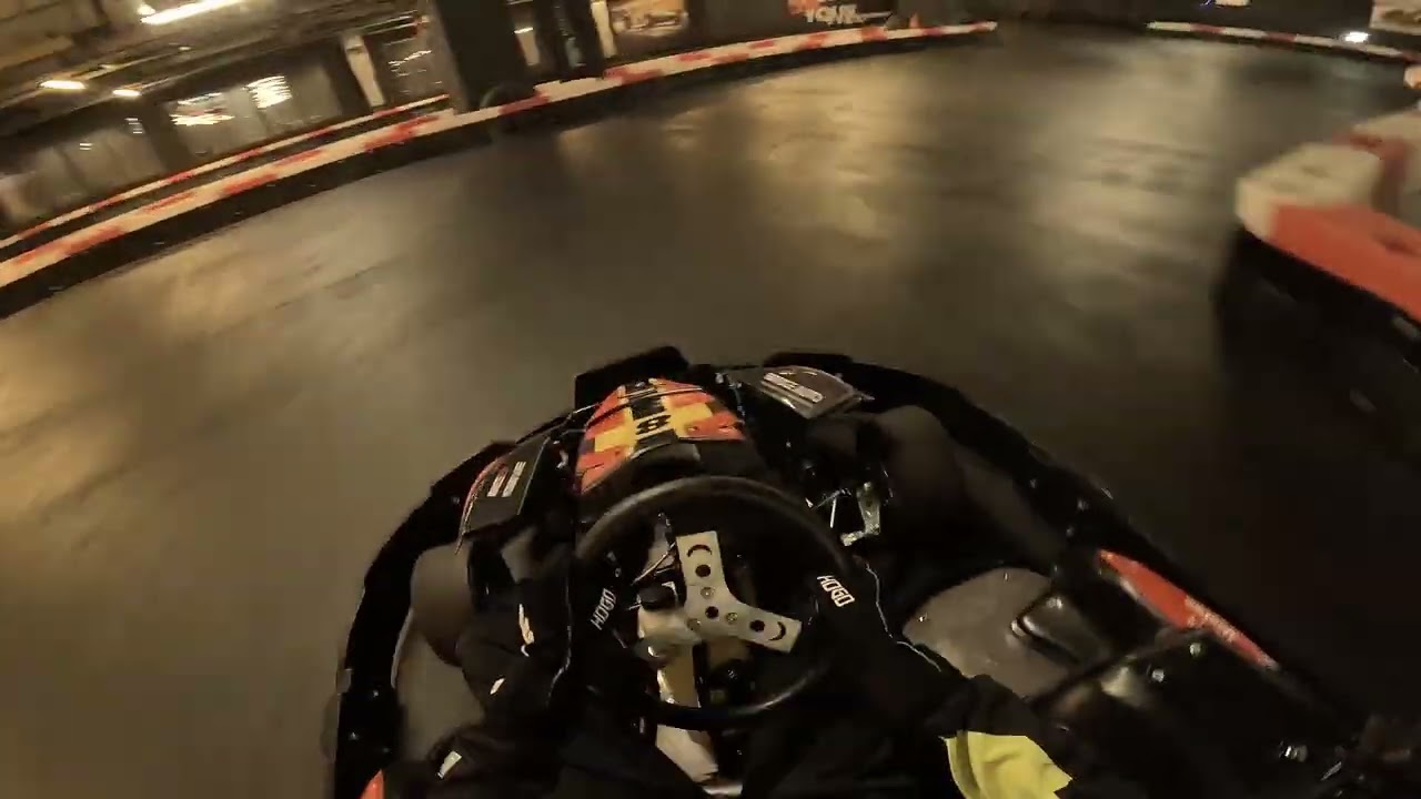 Сдаём на клубные права RACE-ON