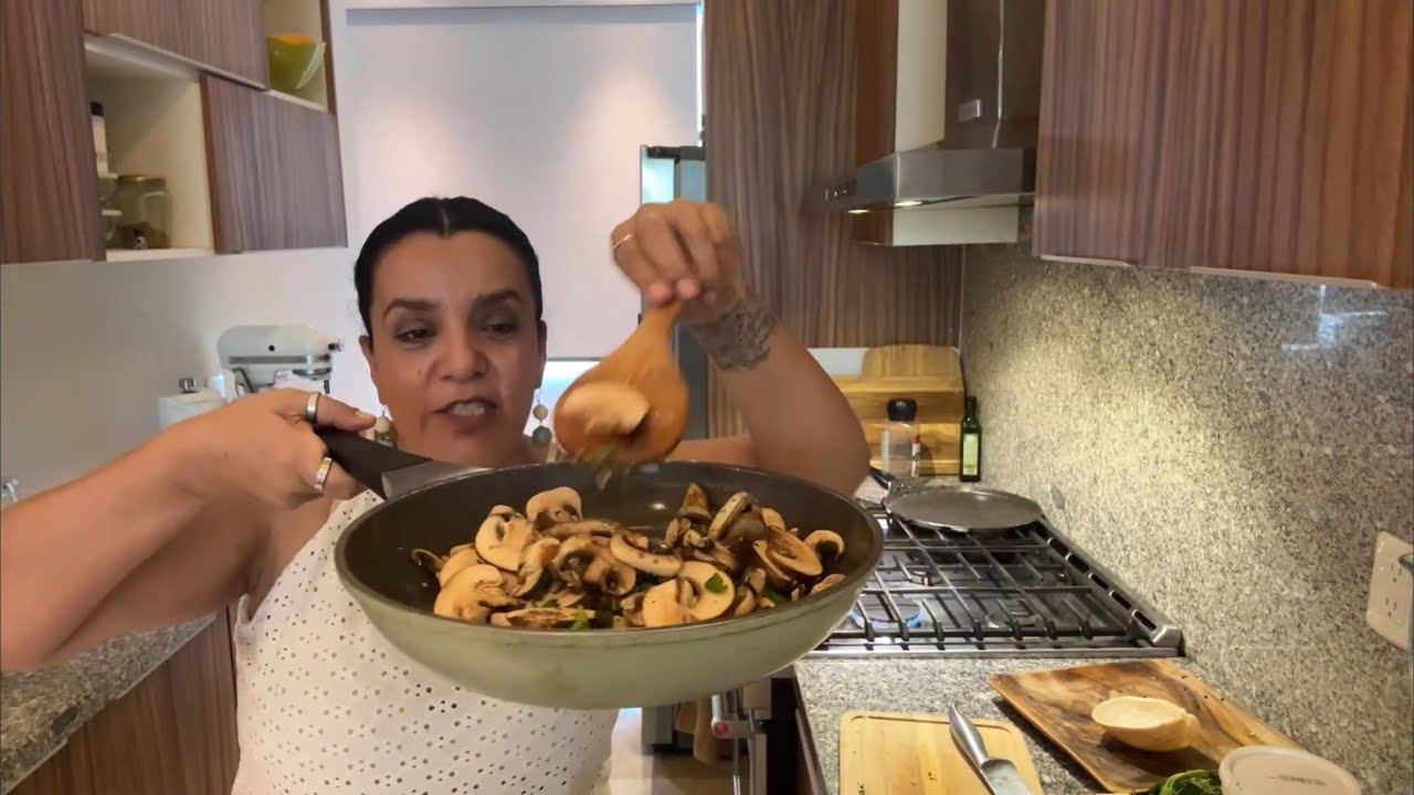 TAQUITOS DE CHAMPIÑONES CON QUESO Y LA PLATICADA 😋