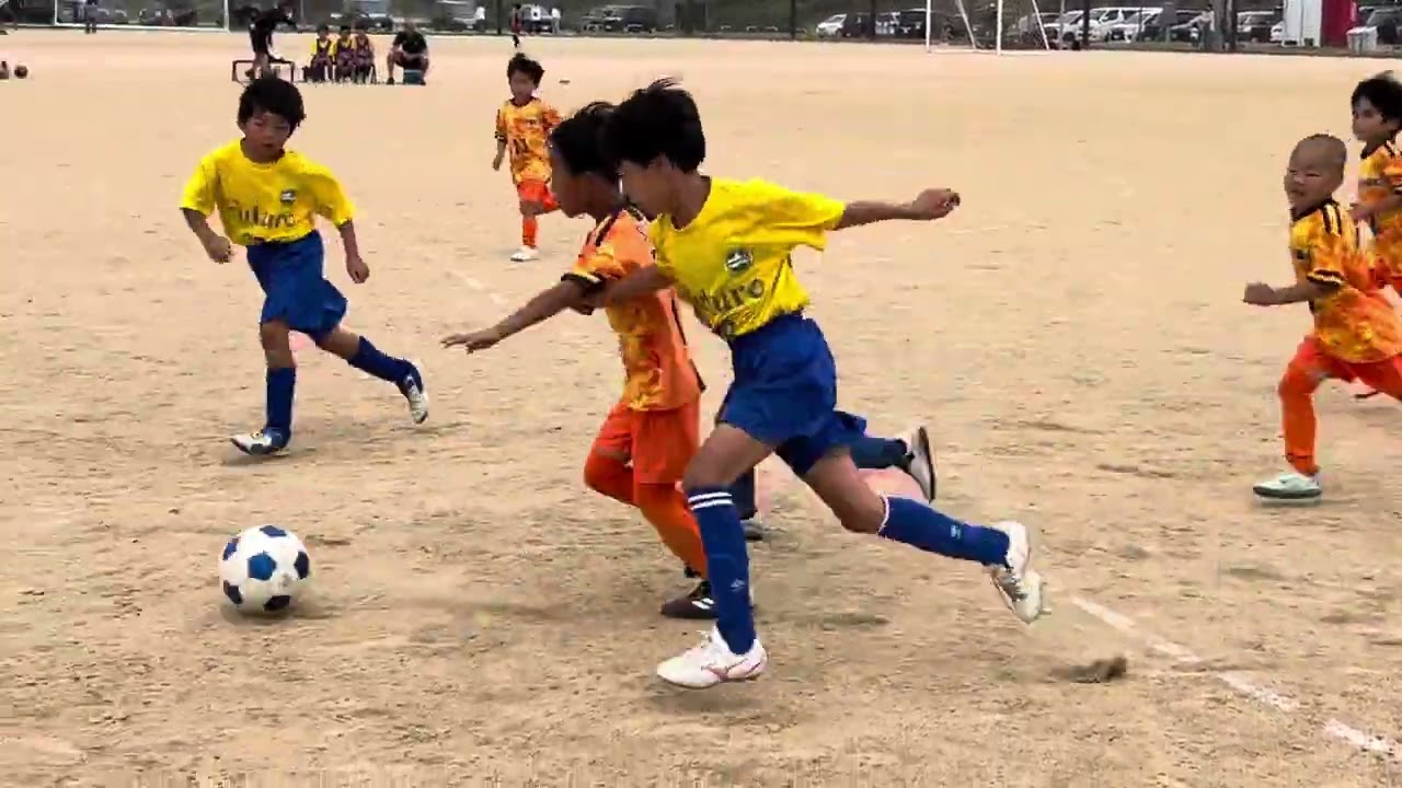 U9レブロスミニカップ(emoji)🆚フトゥール後半0-2