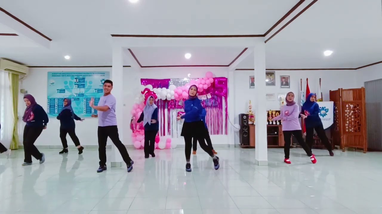 Mayahi Mayahu - Line Dance / Choreo by Kartika Dewina / Demo by IIK Perumda Tirta Musi Palembang