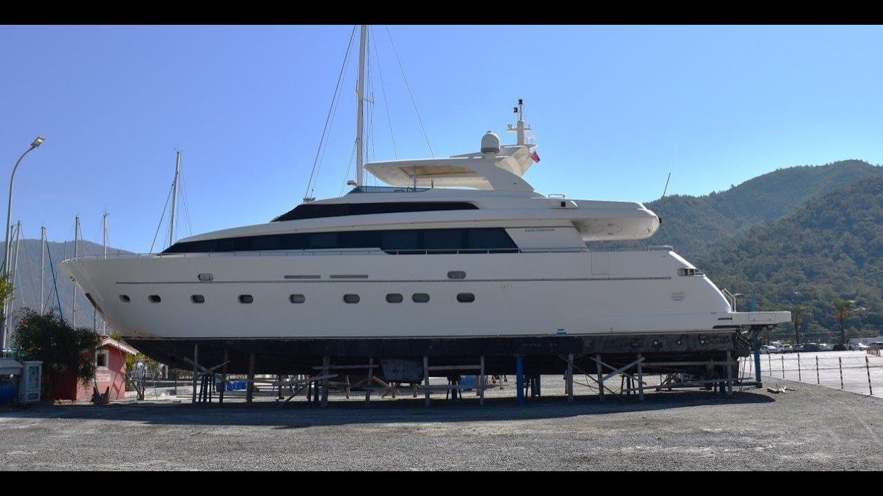 SUNLORENZO SL 88 / 27 м моторная яхта на продажу. Обзор интерьера.