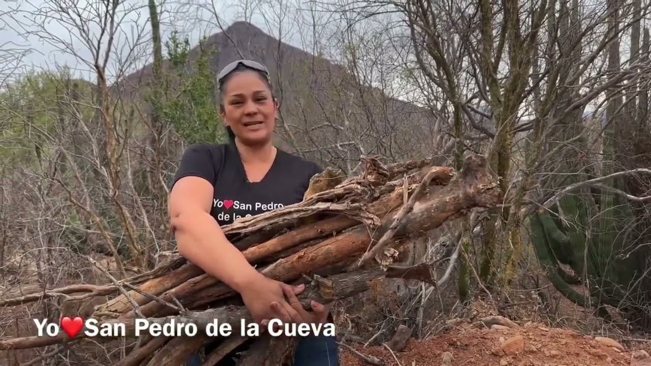 Kenna Soqui y El Pinto van a la le&ntilde;a para hornear pan dulce alrededor de San Pedro de la Cueva