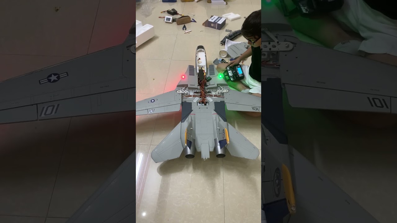 F14 Tomcat c&aacute;nh cụp c&aacute;nh x&ograve;e | #rcplane #DIY #shorts