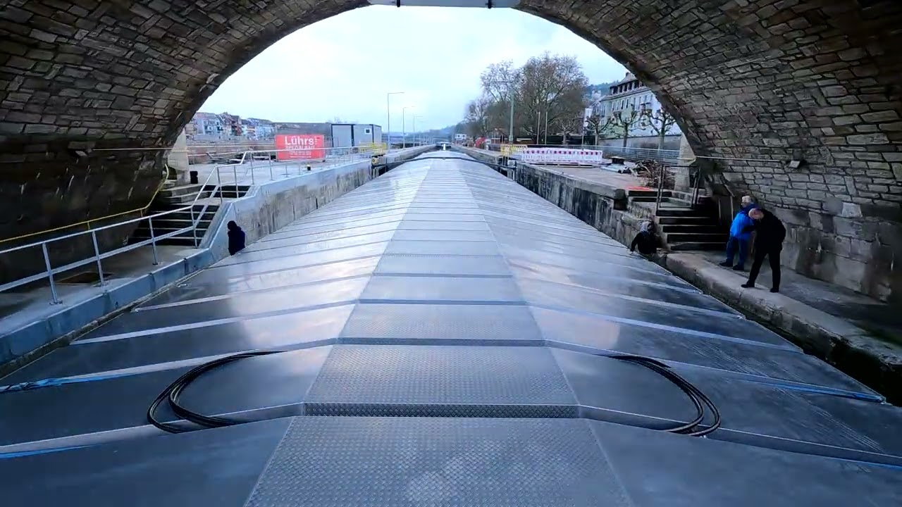 Vaart van Steinbach naar Dettelbach, nog steeds op de Main.