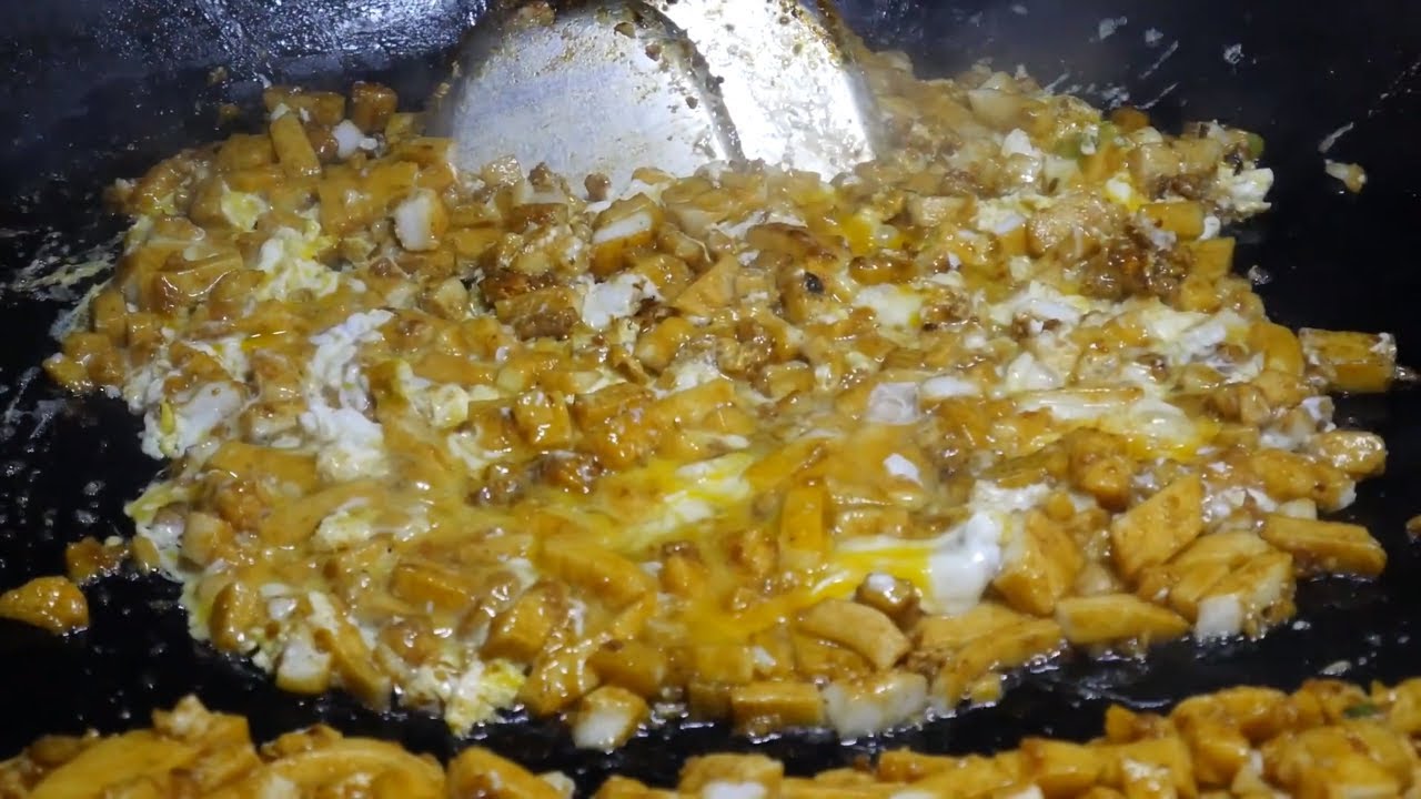 Eggy Fried Carrot Cake【菜头粿 • 罗卜糕】/ Malaysia Street Food