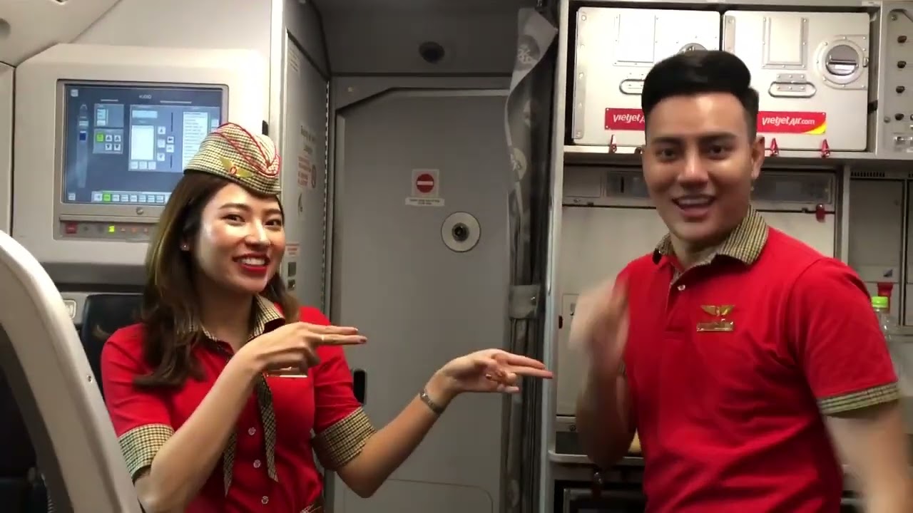 VIETJET AIR   FLY FOR LOVE (VisunAirlines.com 0931424991)