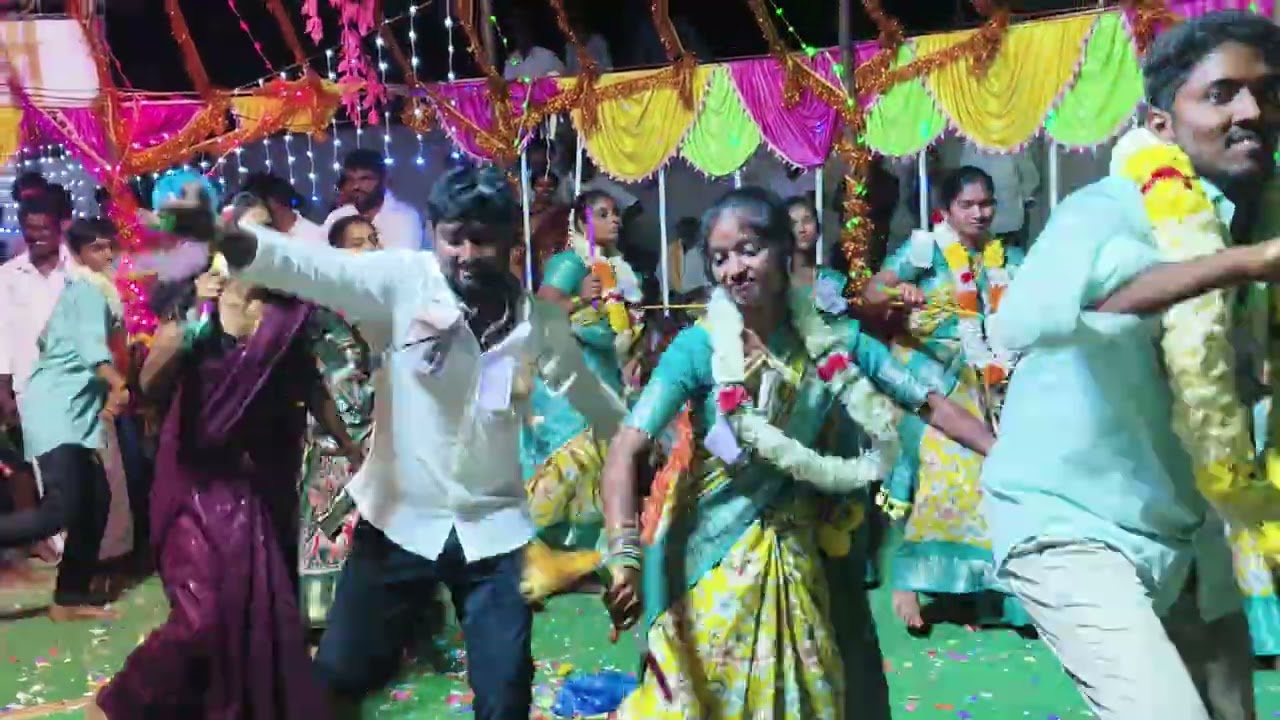 ఉంట్టిమీద కుడు song మా ఊరు వేపరాల గజ్జపూజలో నా టీమ్ తో...7093862078
