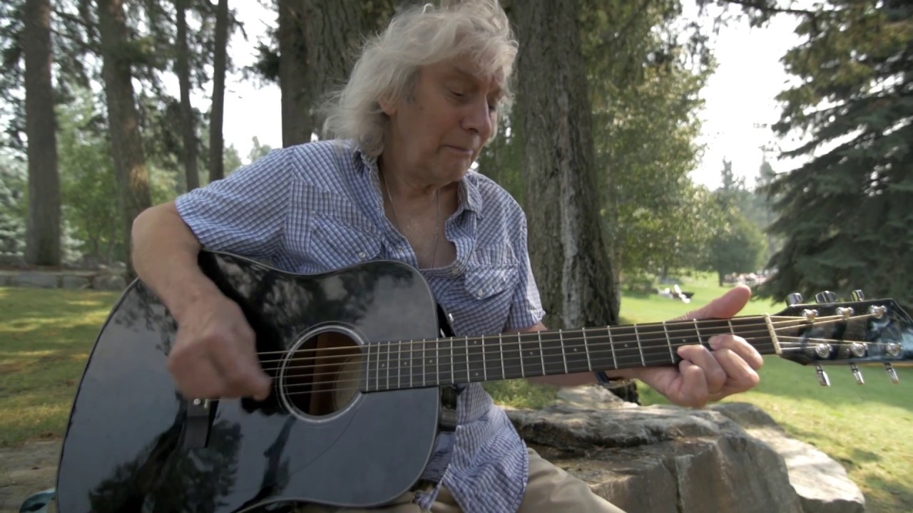 Crown Close-Up: Albert Lee (Till I Gain Control Again)