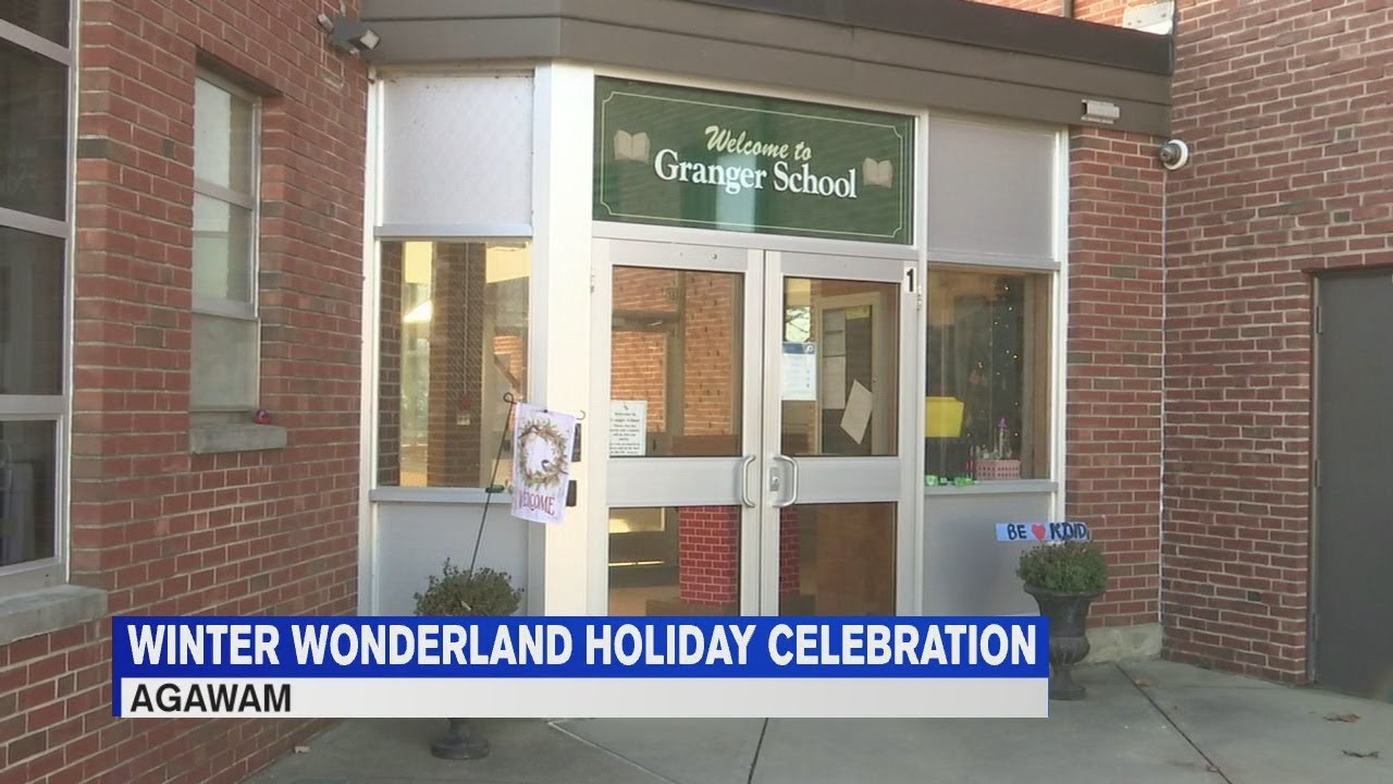 Agawam school PTO member organizing drive-thru holiday event