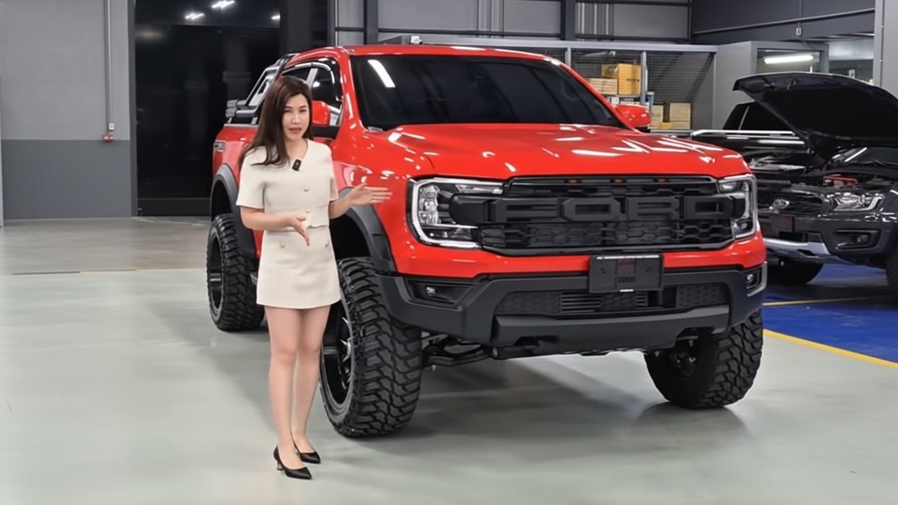Very Handsome! Ford Ranger Xls 924,000 Baht Modified to Raptor Off-Road Thailand Review