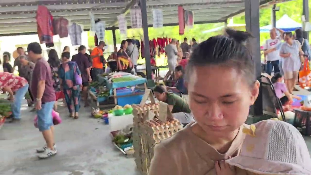 PASAR MINGGU LUTONG MIRI/ TERSEREMPAK BOSSKU, BELI BULUH.