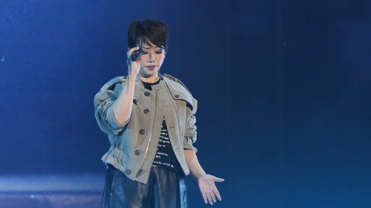 林憶蓮 Sandy Lam - 寂寞擁擠 @ Resonance 迴響巡迴演唱會 重慶站