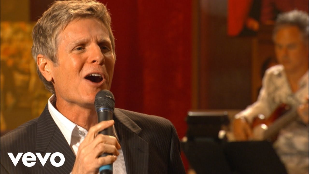 Bill & Gloria Gaither - Find Us Faithful [Live] ft. Steve Green