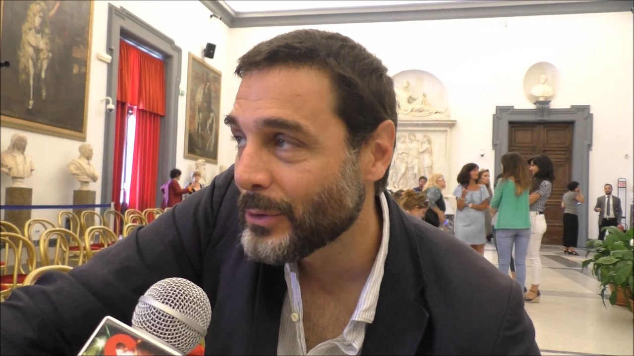 Videointervista a Daniele Pecci in Enrico V, leggi l'articolo su SpettacoloMania.it
