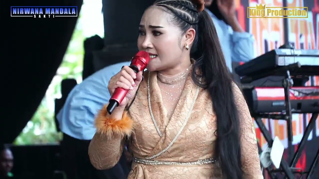 DJ MEGA NYISIK SUSY ARZETTY SHOW NMS HAJAT KEL. BPK. RASMIDI & IBU ANIDAH