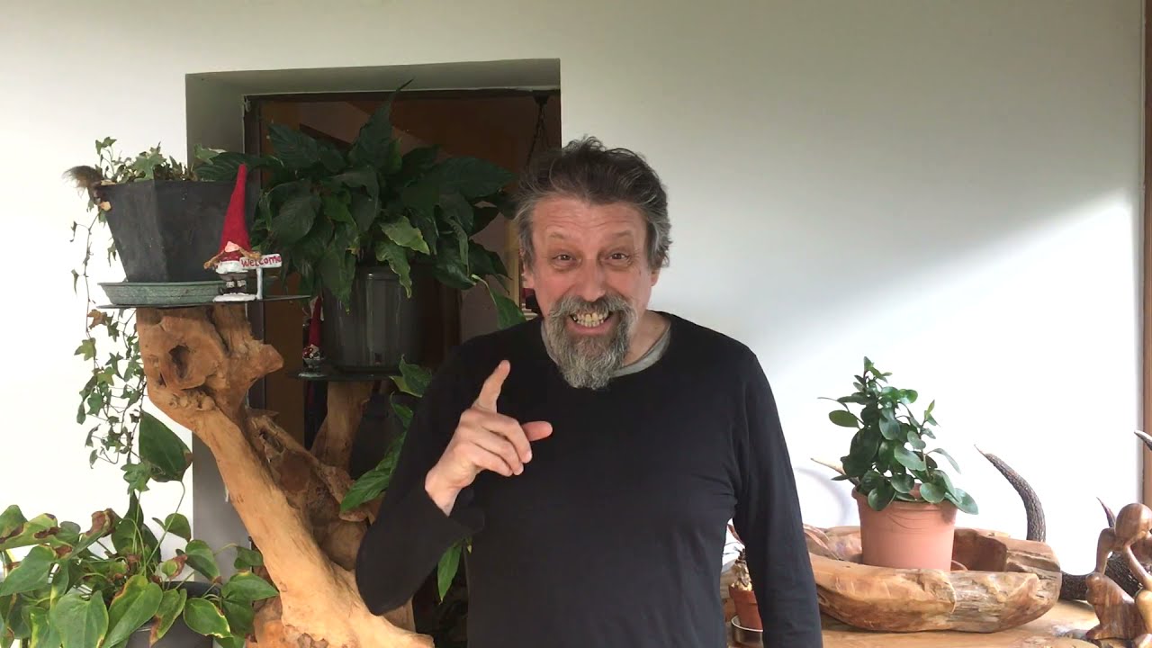 UN PASTEUR, UNE BLAGUE ET TOI - S06E03 : Debriefing Devant La Création