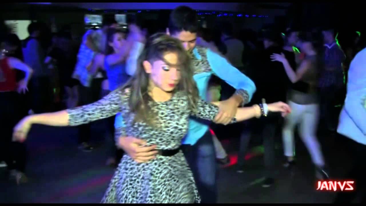 Vente Negra Habana con Kola Clip