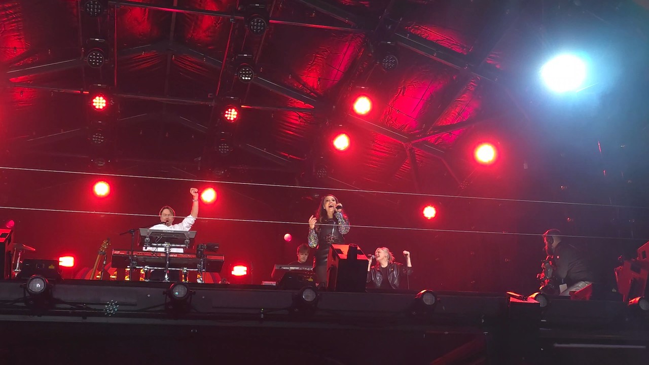 Milk Inc. - Forever (Live At De Warmste Week In genk 19-12-2025)