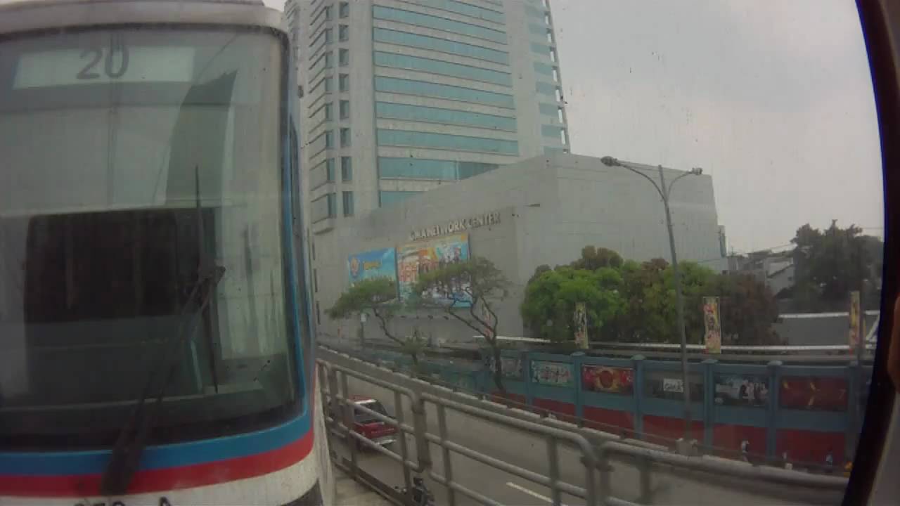 Philippine Trip 2011 - March 7, 2011 MRT Ride To  Araneta Coliseum 6 of 10
