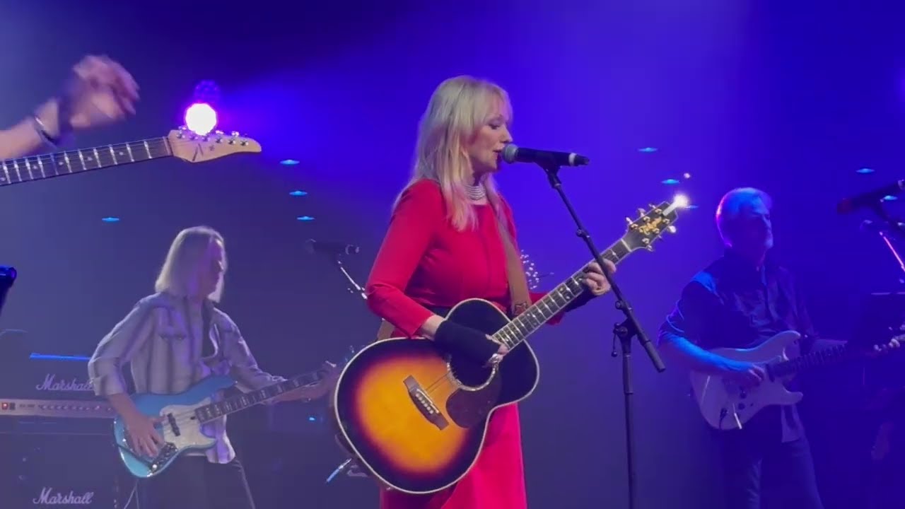 Nancy Wilson - 