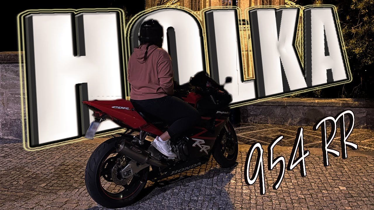 Denča | Motosestřih | Honda CBR 954 RR - HOLKA NA MOTO?! 🤔😘