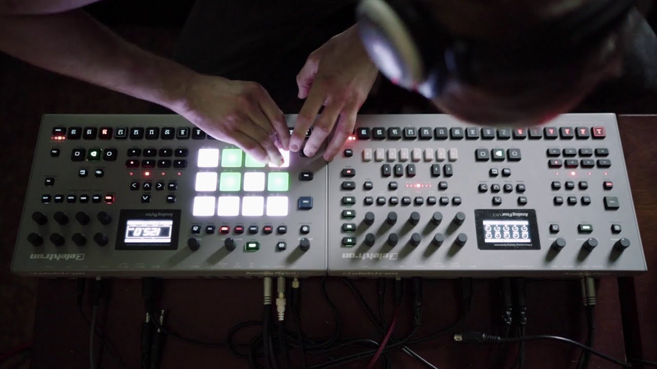 moiré (rytm, a4 - idm)