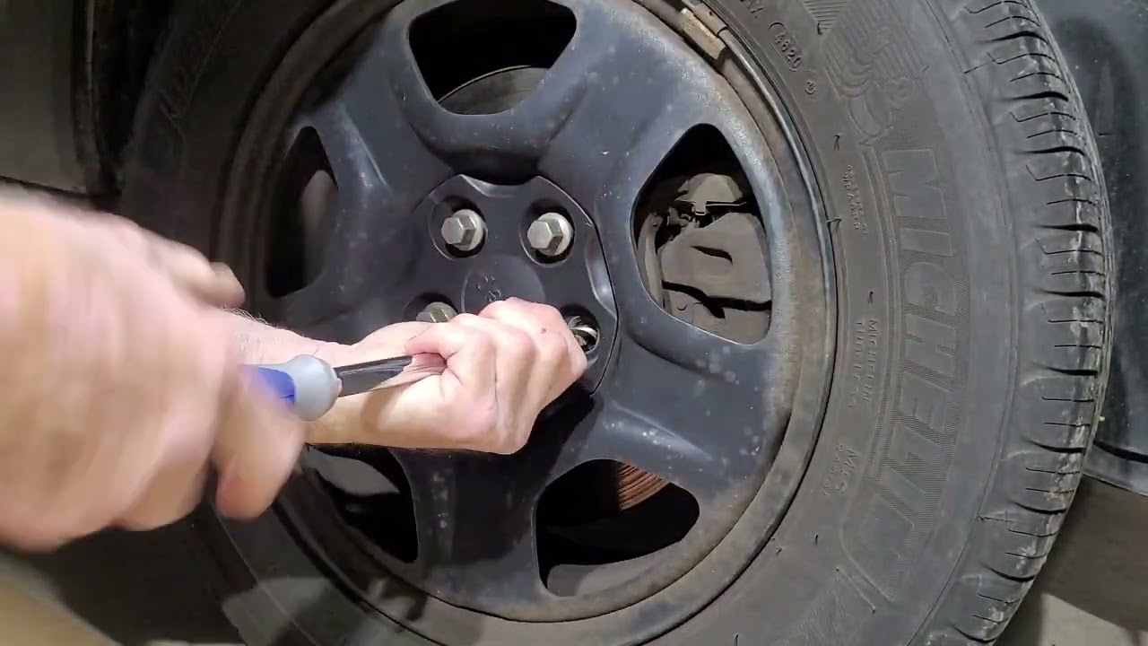 Jeep Renegade Swollen Lug Bolts/Nuts Change