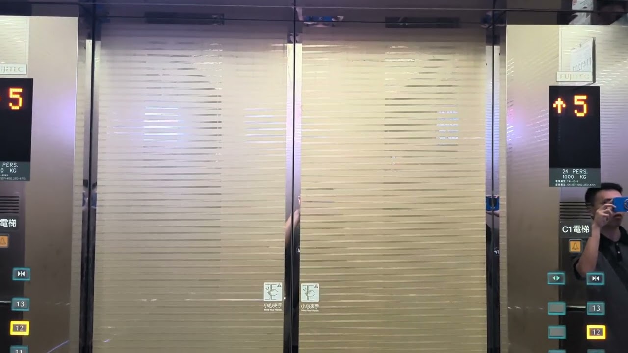 第230集：搭乘新光三越台中中港店(C側)的電梯往上，從1F→12F(FUJITEC製，面板尚未更新，關門較暴力)