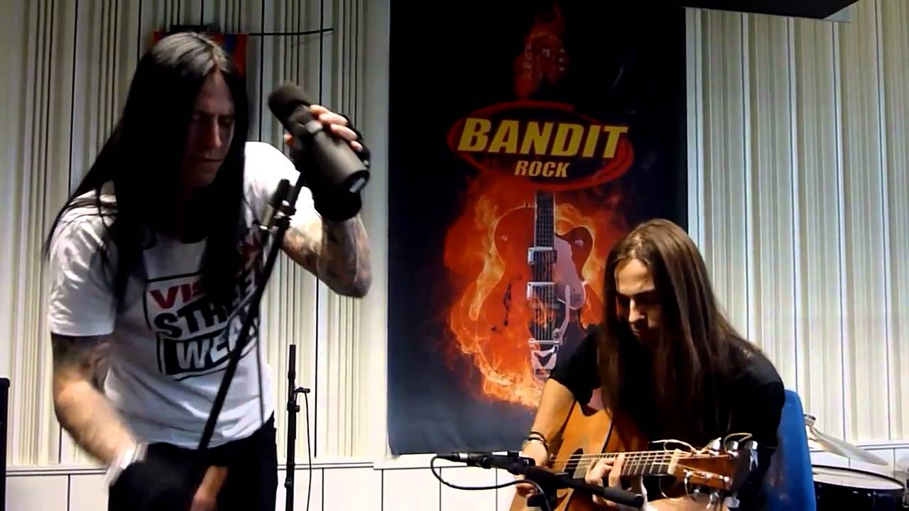 Hardcore Superstar - Here Comes That Sick Bitch (Unplugged at Bandit)