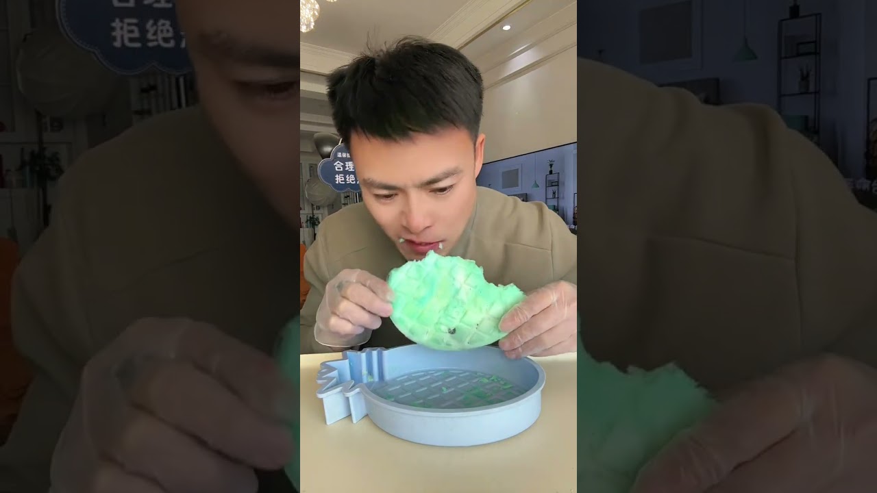 Revolutionize Ice Eating with Voice-Controlled Crispy Foam Ice