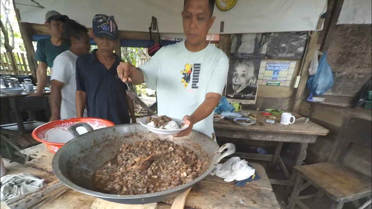 Malletek Bah. Acara Lepas Lajang Makan Bersama Motong Babi Muda