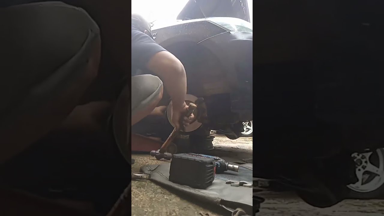 The proces of installing  the centervise air conditioner as dismenting the vios fuek pump
