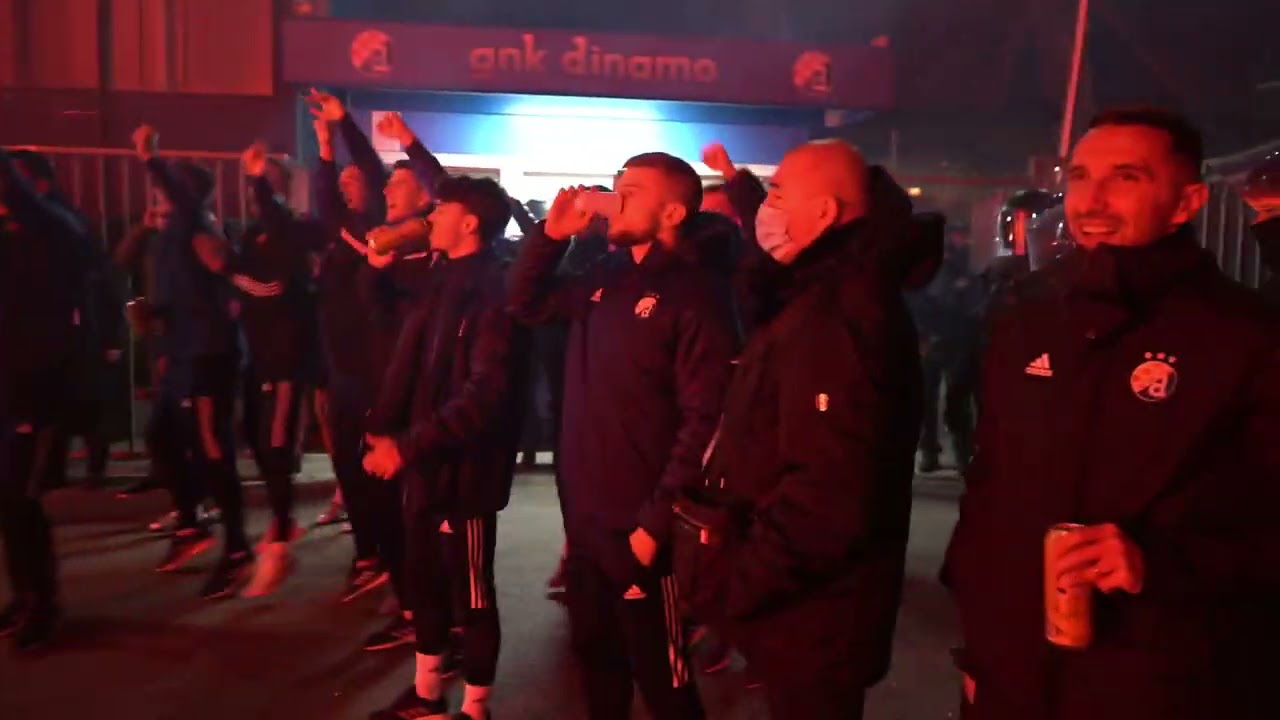 NAKON UTAKMICE | Slavlje ispred stadiona nakon pobjede protiv Tottenhama