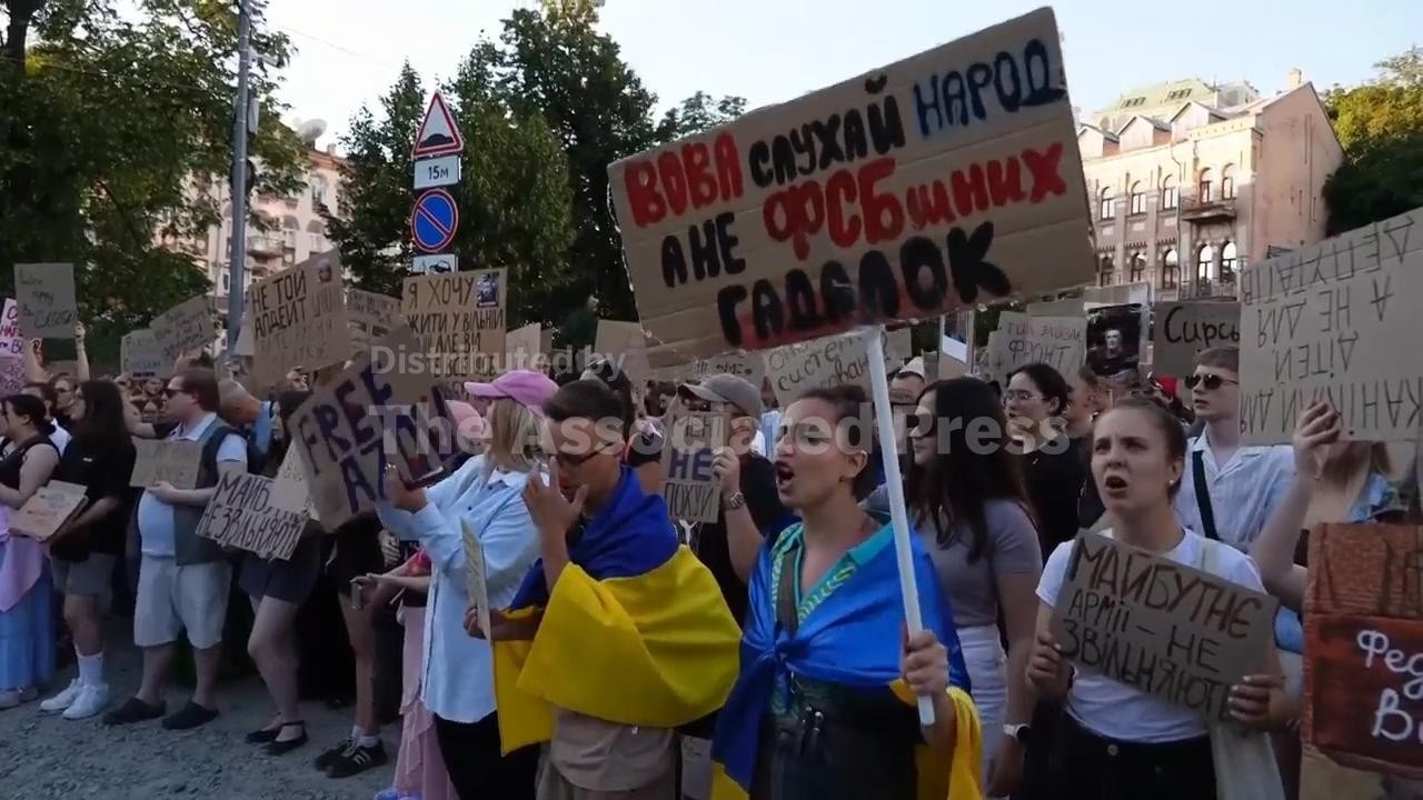 Thousands of people protest in Kyiv for the third day hoping for change on defense reshuffle