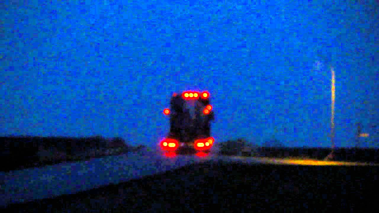 Volvo FH Ekdalens Maskinstation drives by in the night