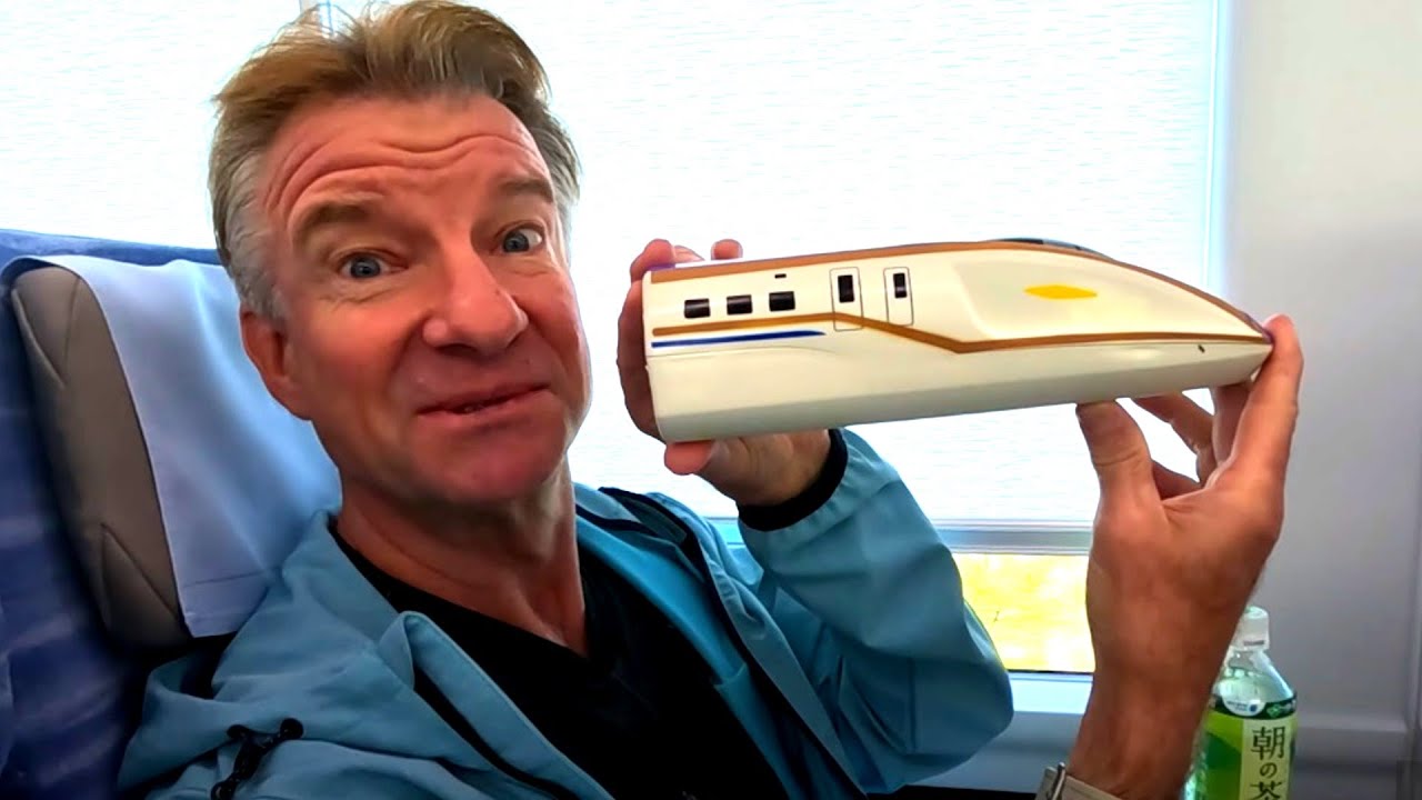 Japan Bento Lunch Boxes on the Train (Ekiben)  - Eric Meal Time #827