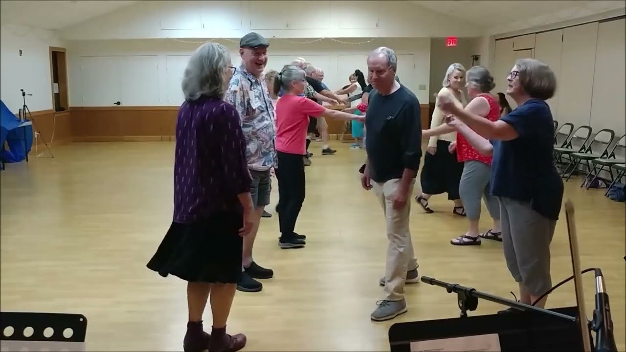 Mount Hills • English Country Dance